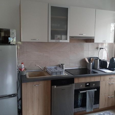 Megyeri Apartman Pocsmegyer Экстерьер фото