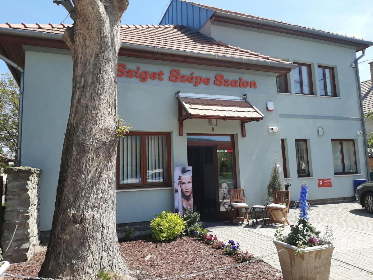 Megyeri Apartman Pocsmegyer Экстерьер фото